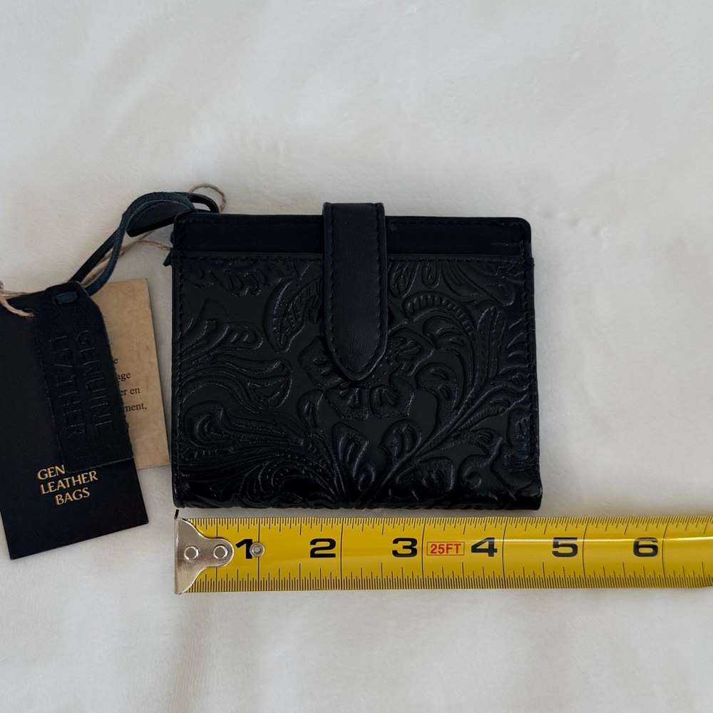 Genuine Leather Black Embossed Wallet - Unbranded - Picture 13 of 14